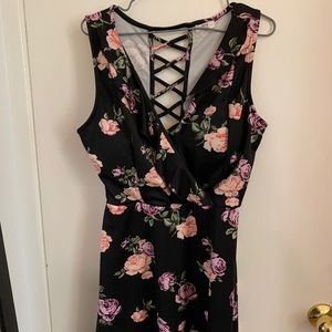 Floral dress LG size US. Padded breast area. New